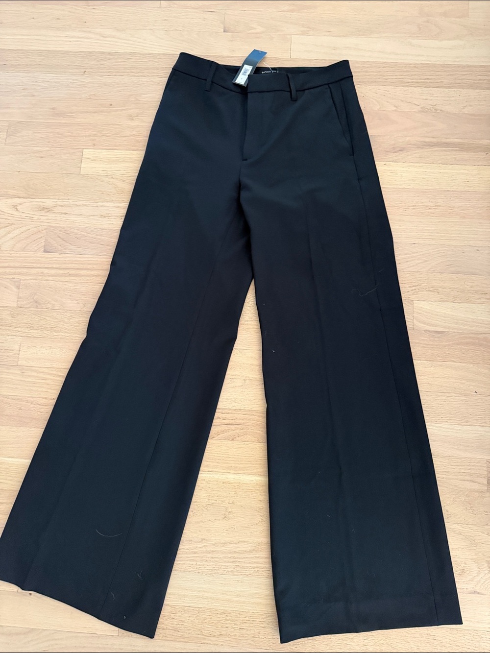 Women’s Black Wide-Leg Dress Pants